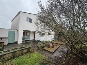 Rear- click for photo gallery